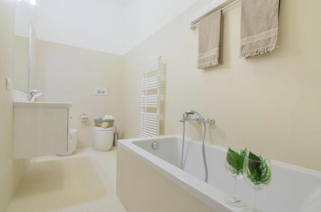 Bacone Liberty Olimpia Apartment Milano Ngoại thất bức ảnh